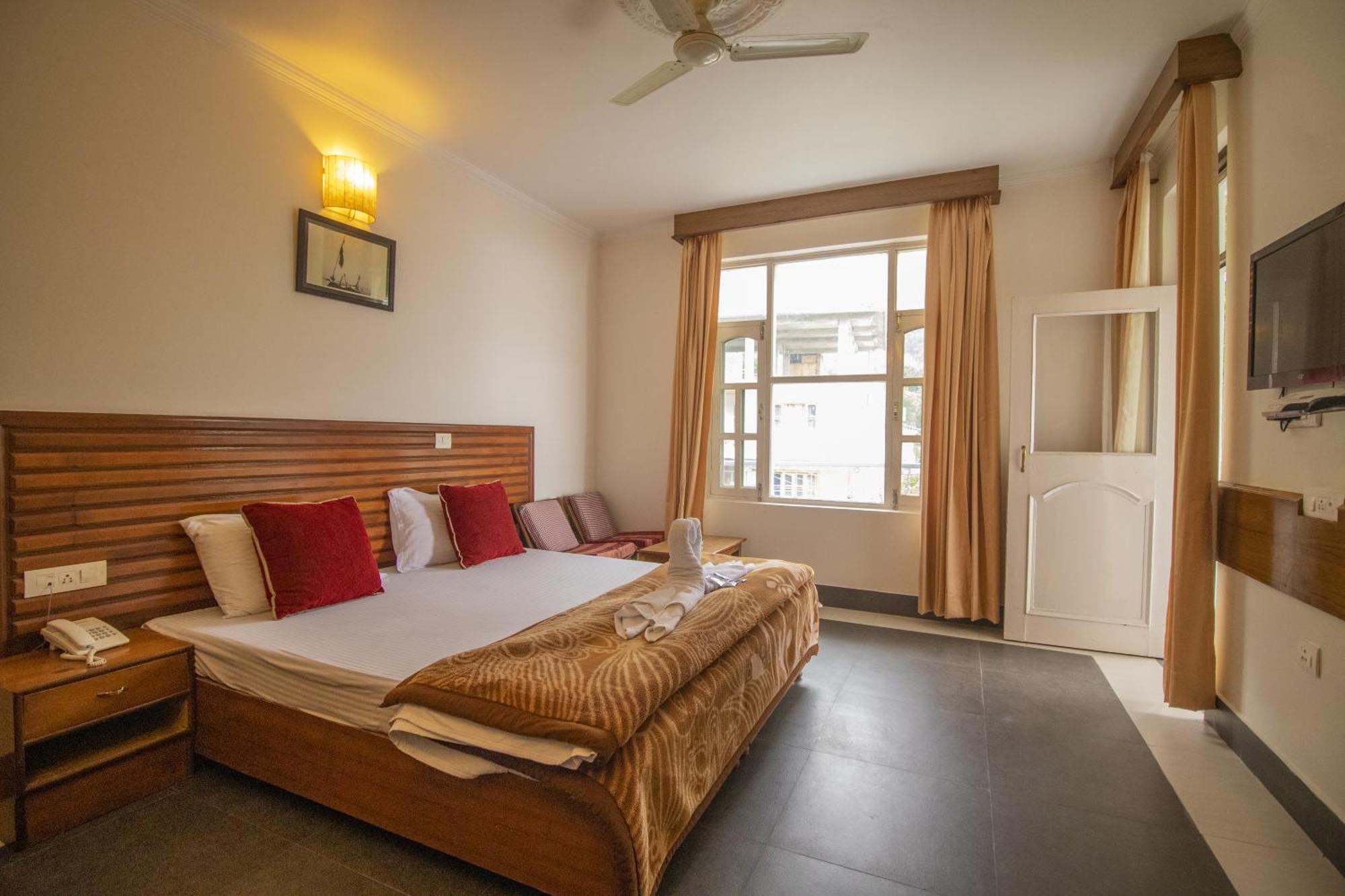 Wow Stayz2 Hotel The Lodge ดารัมซาลา ภายนอก รูปภาพ