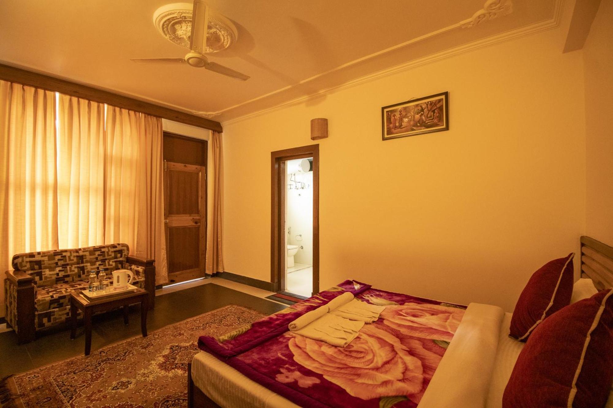 Wow Stayz2 Hotel The Lodge ดารัมซาลา ภายนอก รูปภาพ