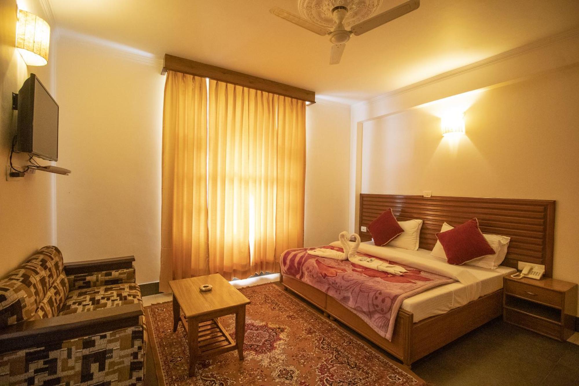 Wow Stayz2 Hotel The Lodge ดารัมซาลา ภายนอก รูปภาพ